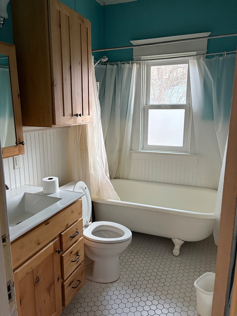 Main Floor Bathroom