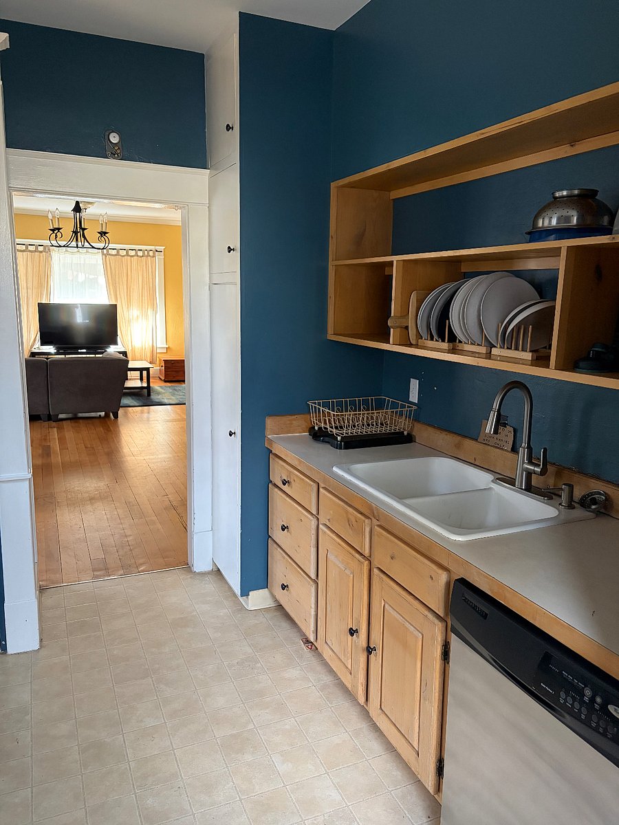 Main Floor Kitchen