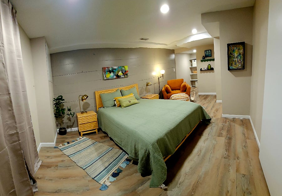 queen bed suite