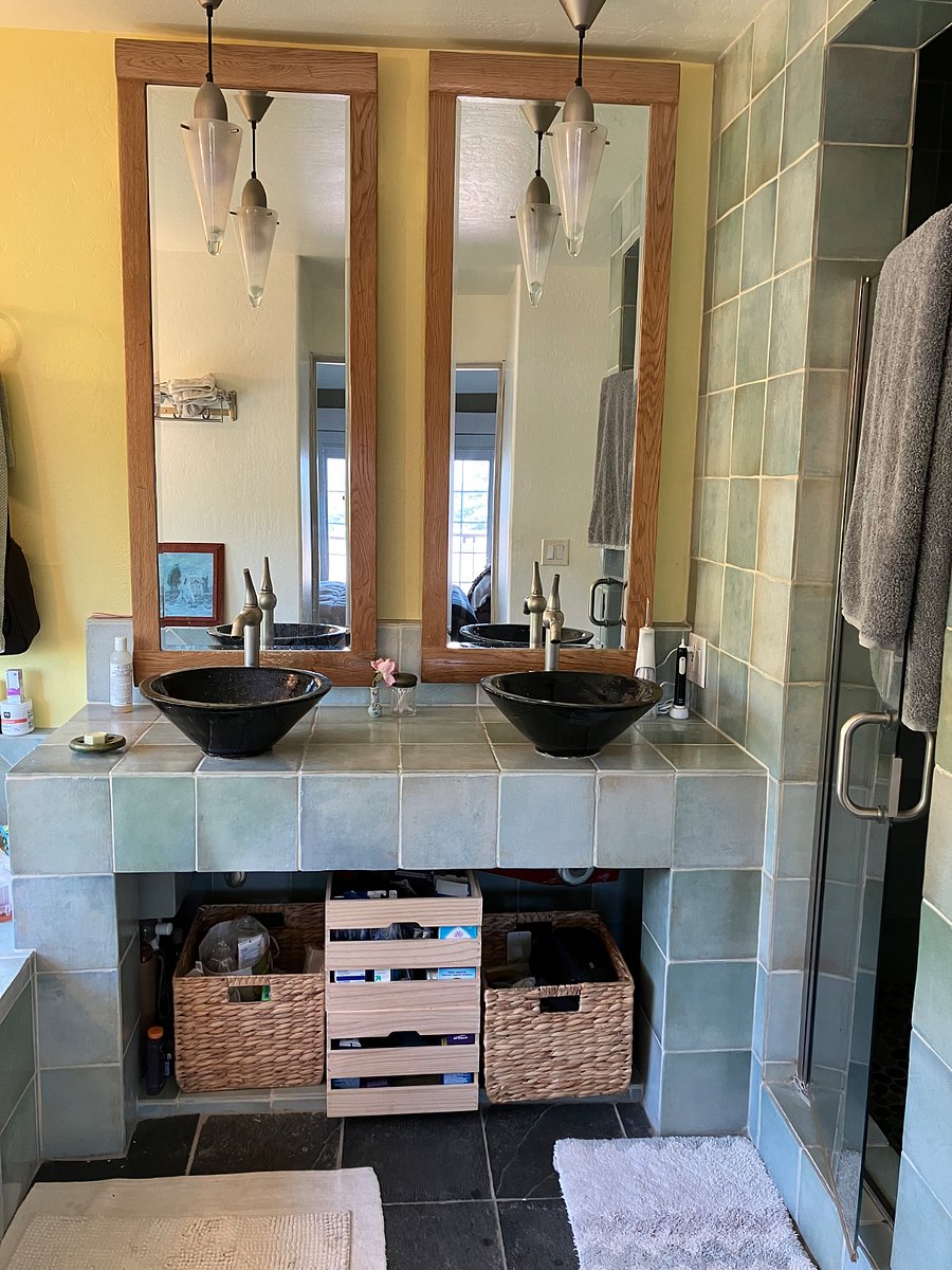 Master bath. Has shower and tub.