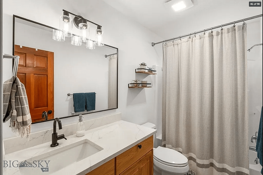 Upstairs bathroom