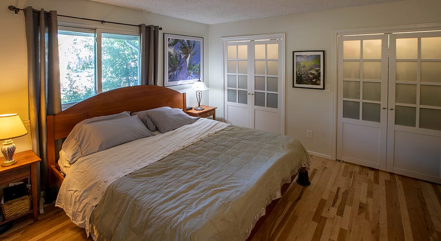 MasMter Bedroom