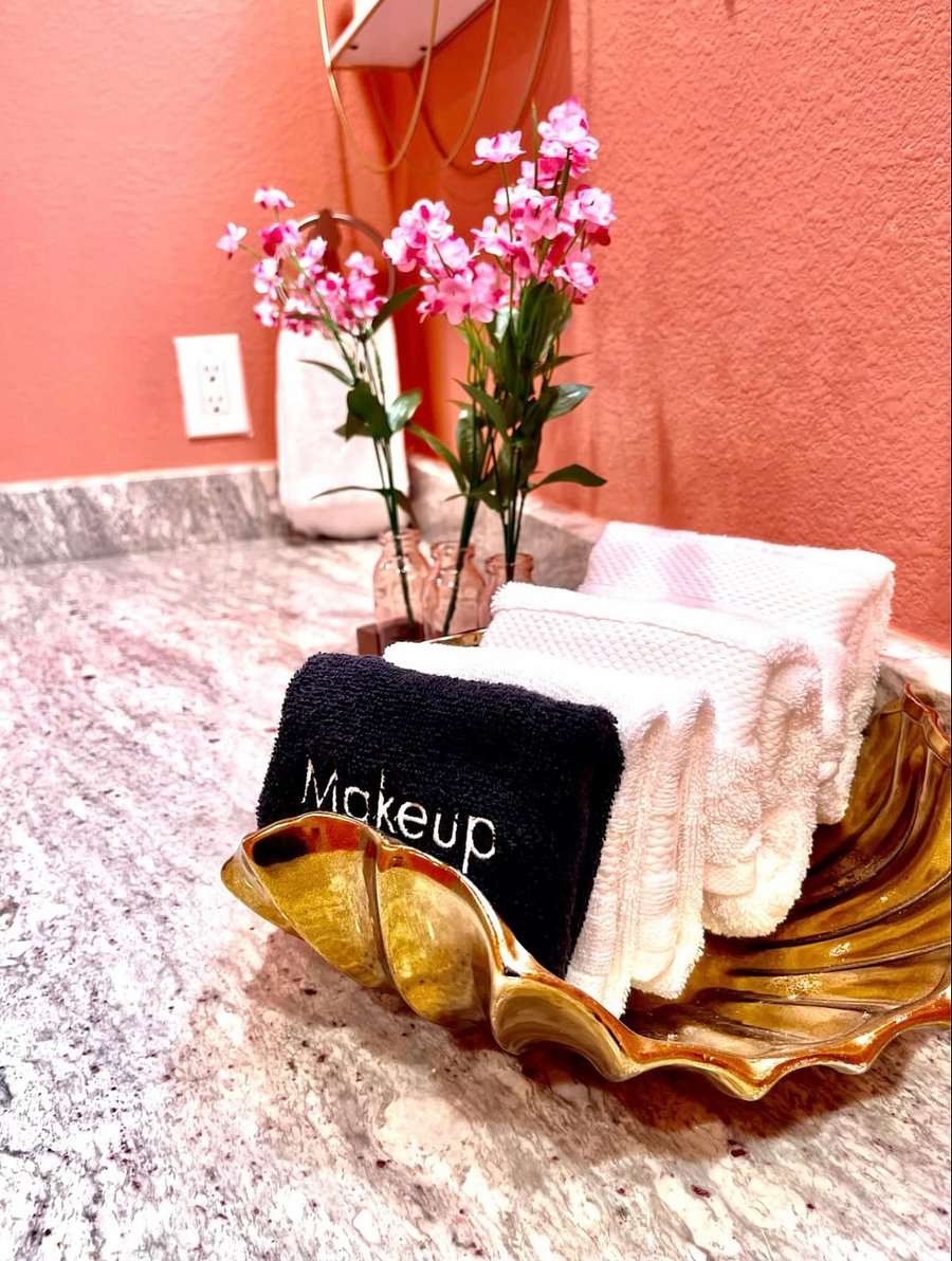 Make-Up Towels (pink now)