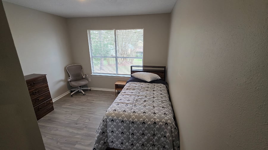 Upstairs room 2- smallest room