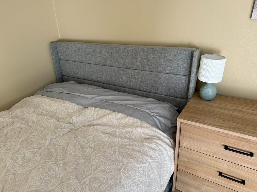 New Queen size bed