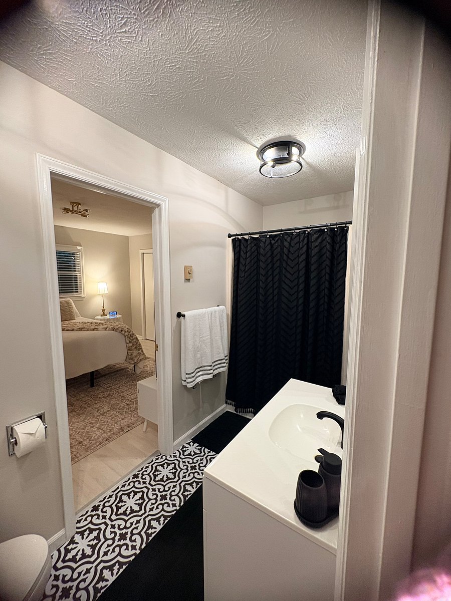 Bathroom from queen bedroom