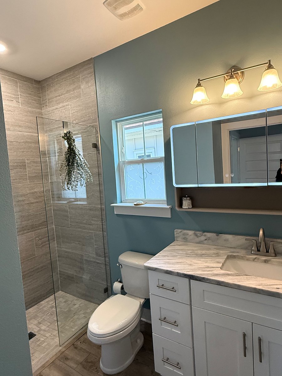 Master bathroom upstairs
