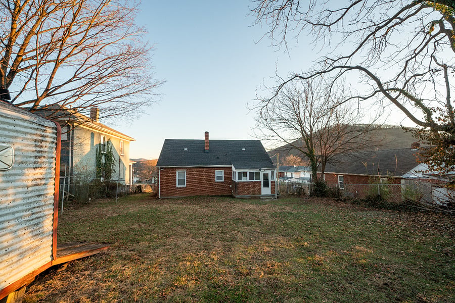 backyard/shed