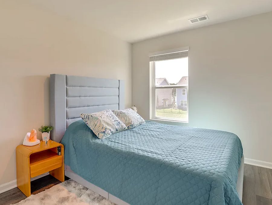 Guest Bedroom 2 - Queen Bed with Natural Light