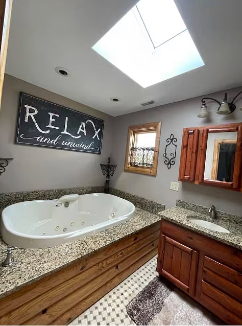 Primary bath with jetted tub.