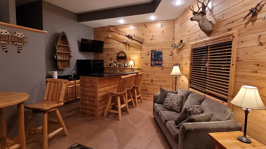 Lower-level wet bar with full size refrigerator