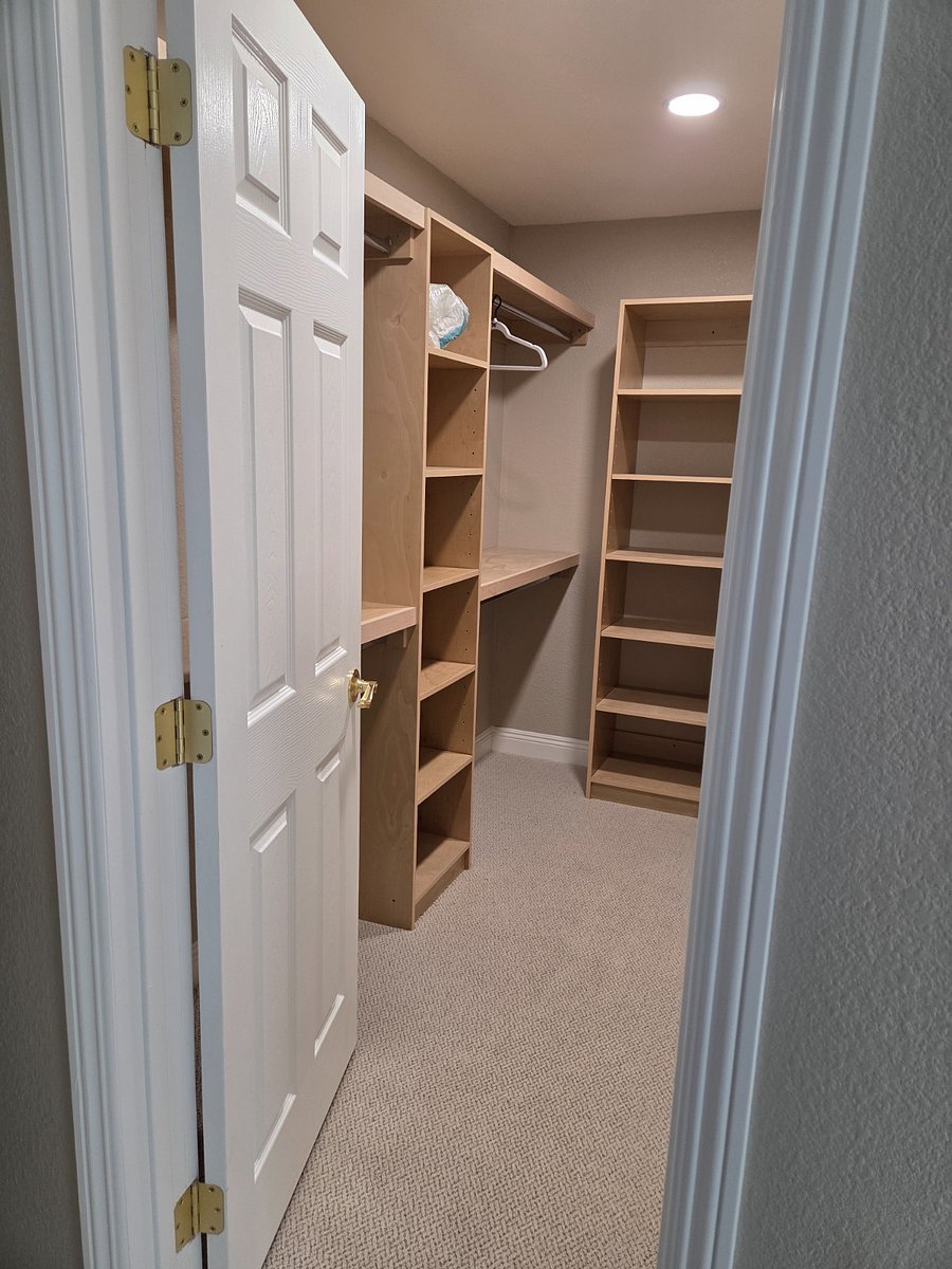 Walk in Closet