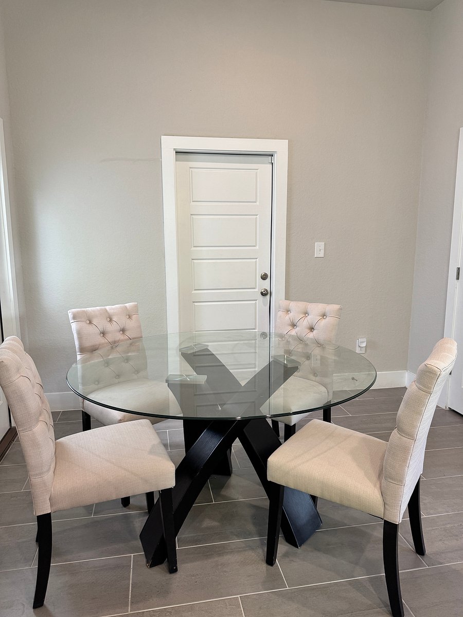 Breakfast/Dining Nook
