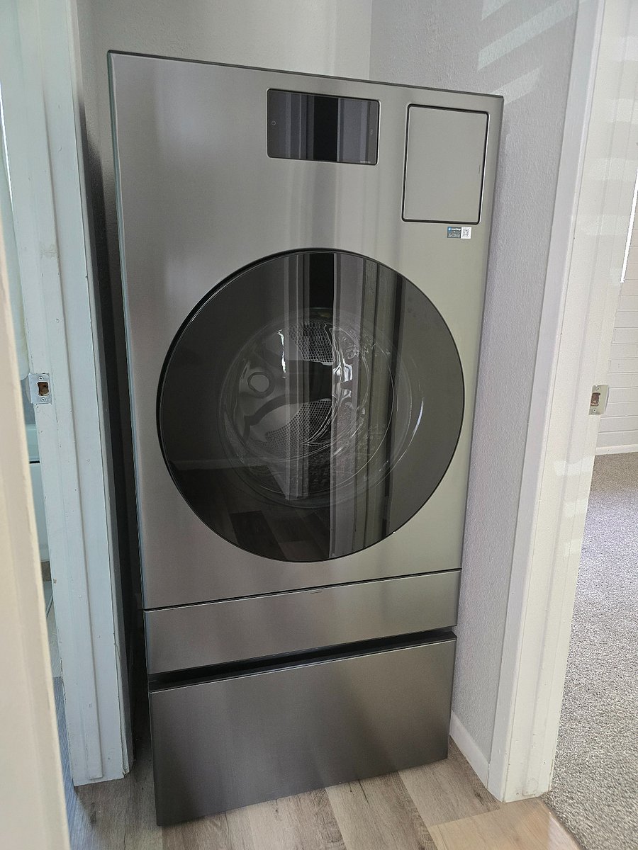 Brand New high-efficiency Ventless All-in-One Ultra Capacity Washer and Electric Dryer with AI Home 