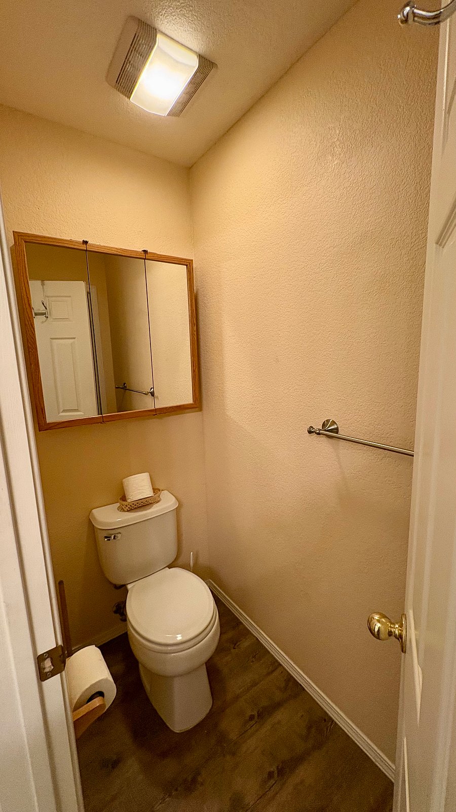 full bathroom upstairs