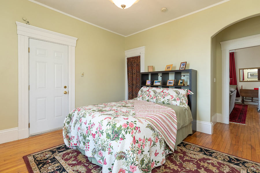 Bedroom, showing queen bed.