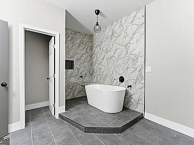 Furnished Finder property 954161_1 photo 15