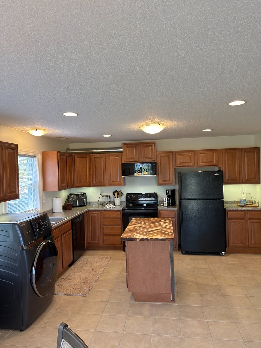 Kitchen closer look