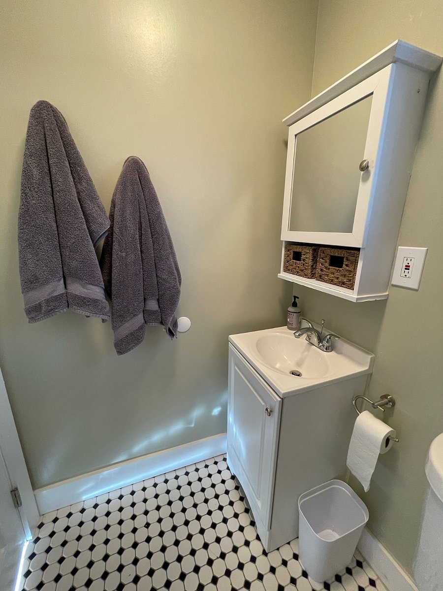 Full bathroom