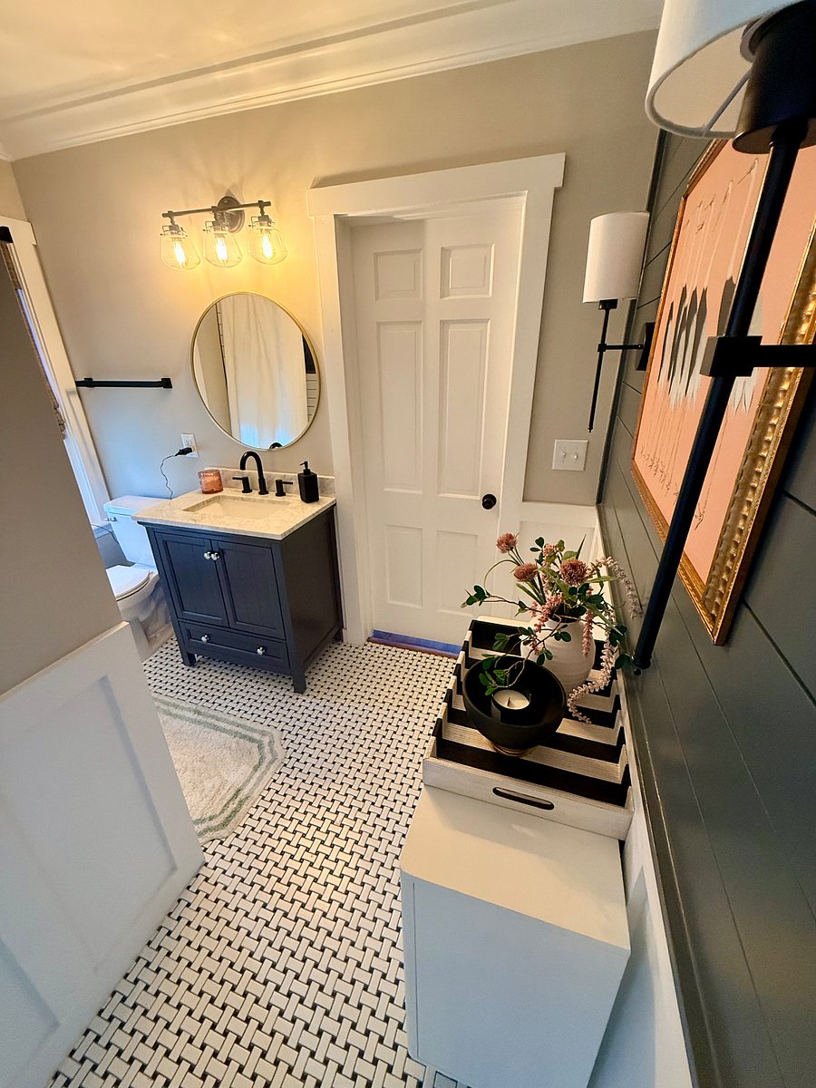 Downstairs bathroom