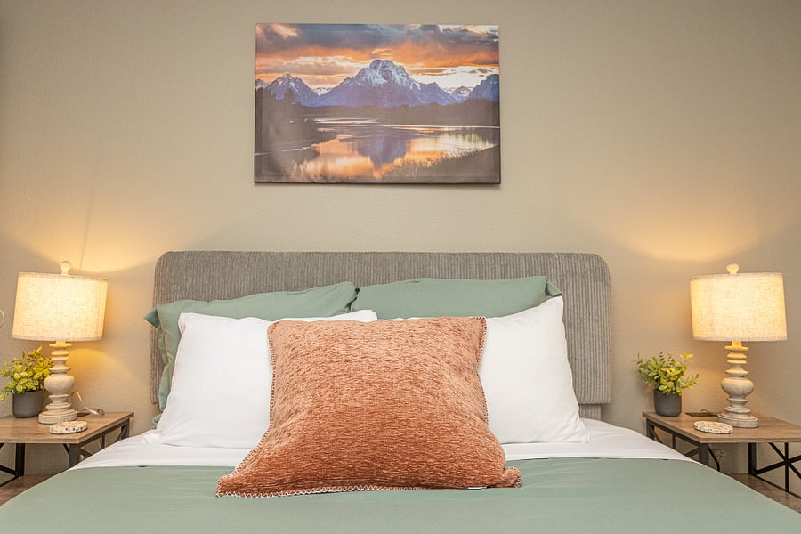 Enjoy having nightstands on both sides of the bed 