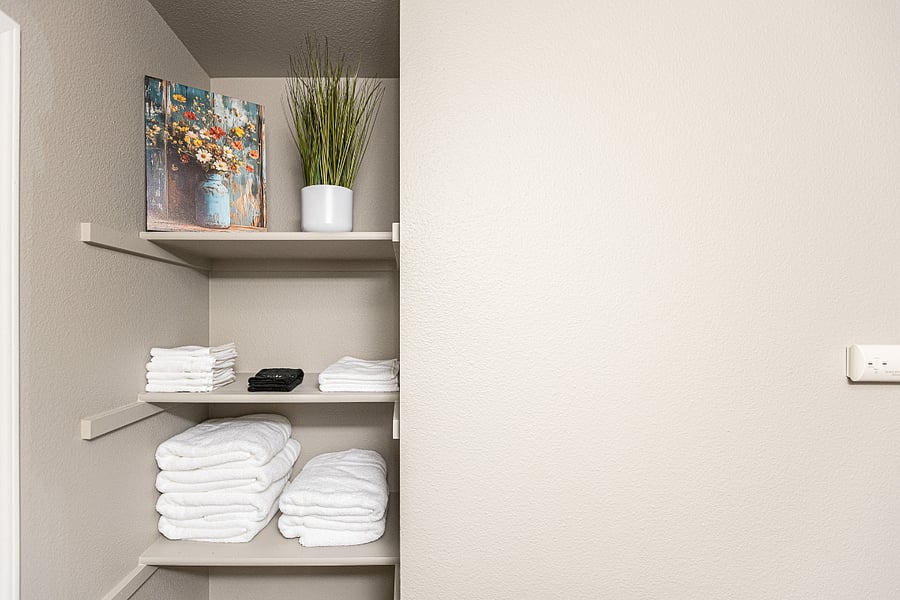 Shelving for bathroom stuff