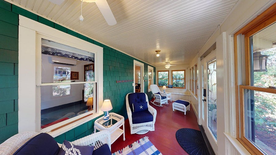 3-Seasons Enclosed Porch