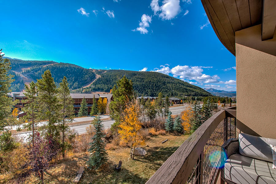 sunny deck 