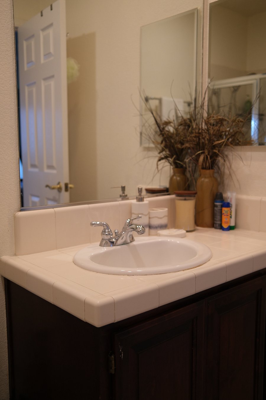 Bathroom Photo 2 of 4: Sink