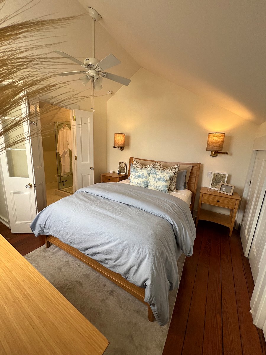 second floor en suite bedroom, 2 closets and storage behind the closets.