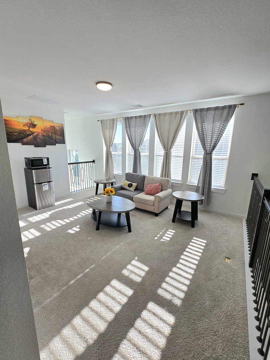 Cozy gameroom/ living area