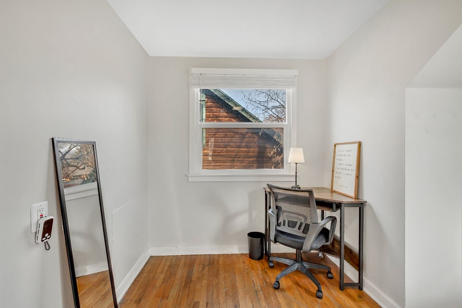 Perfect little office nook.