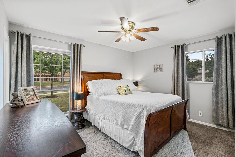 Main Bedroom with Queen Bed, LVP Flooring
