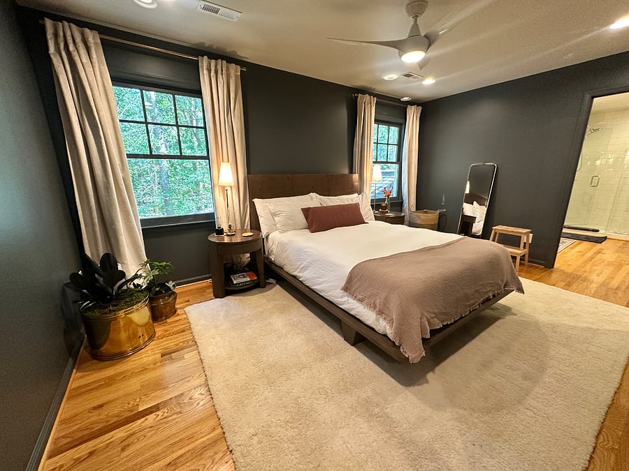 Second floor, Master bedroom, with en suite master bath - Queen Temperpedic bed & Restoration Hardware furniture set.