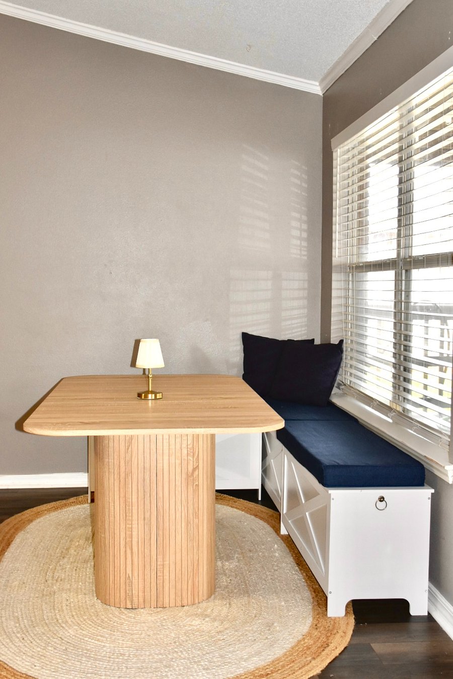 Breakfast nook