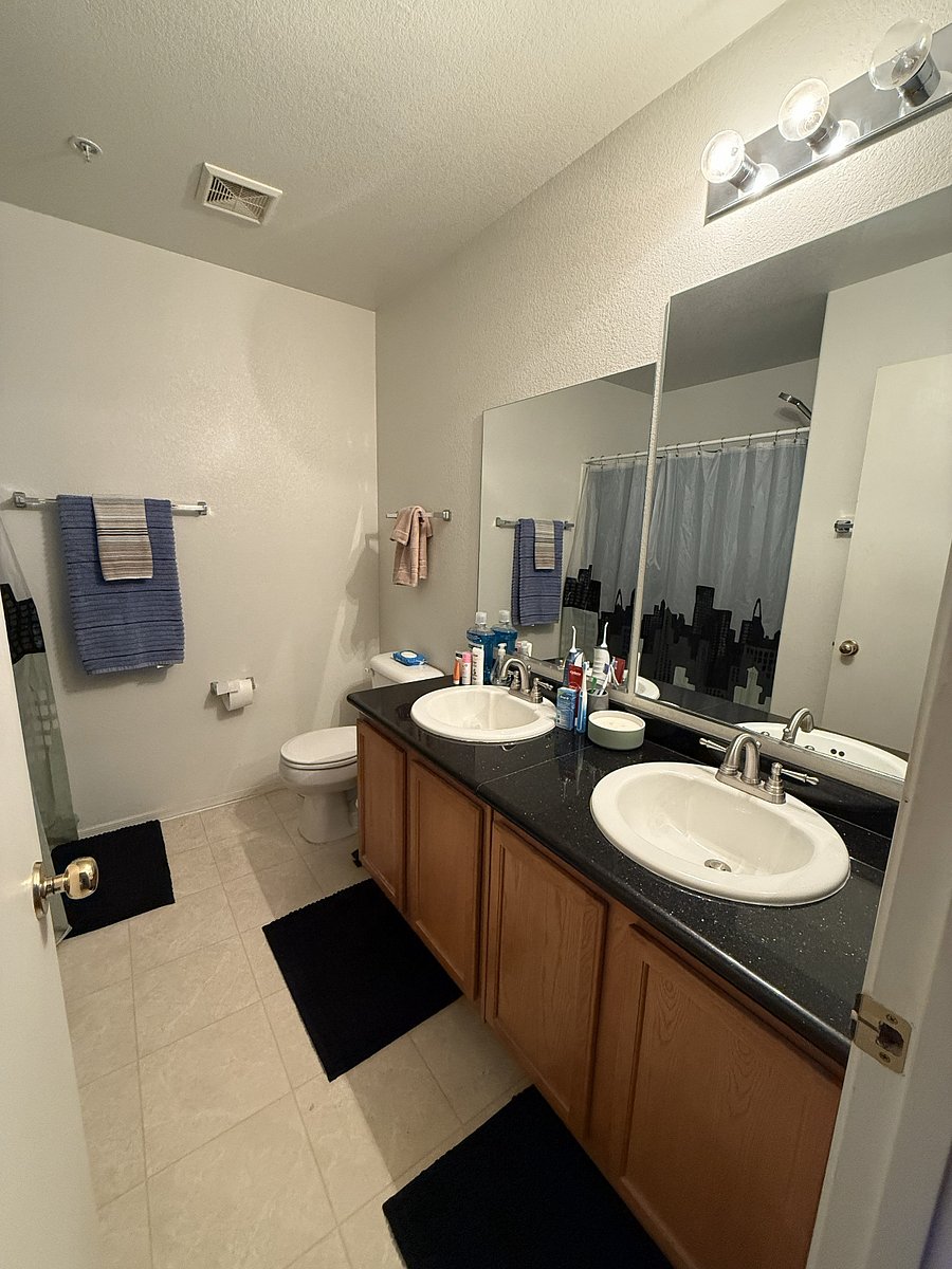 Bathroom view - sinks