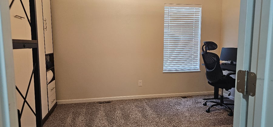 Guest bedroom