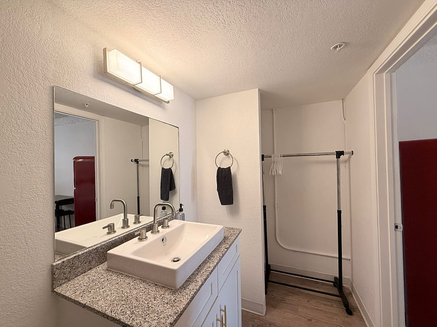 Furnished Finder property 955394_1 photo 12