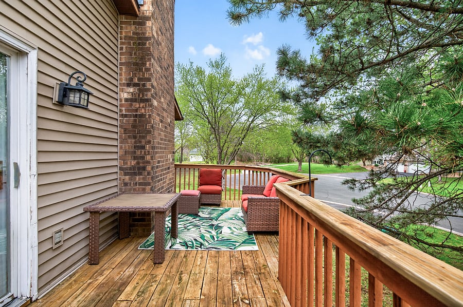 Outside space off the dining room with seating.