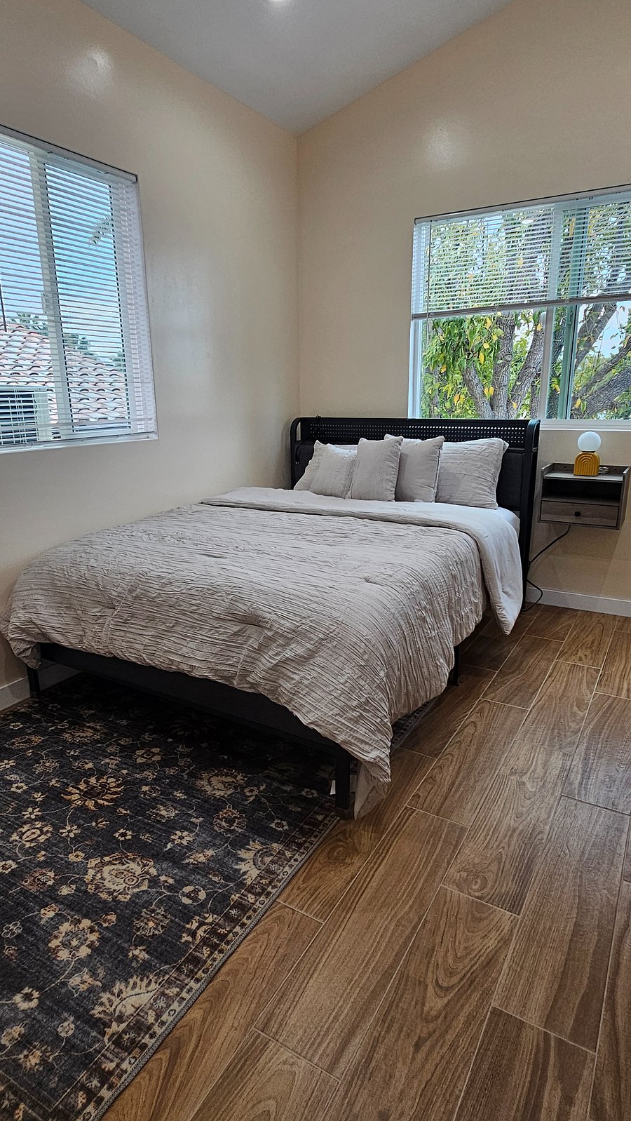 Furnished Finder property 955401_1 photo 17