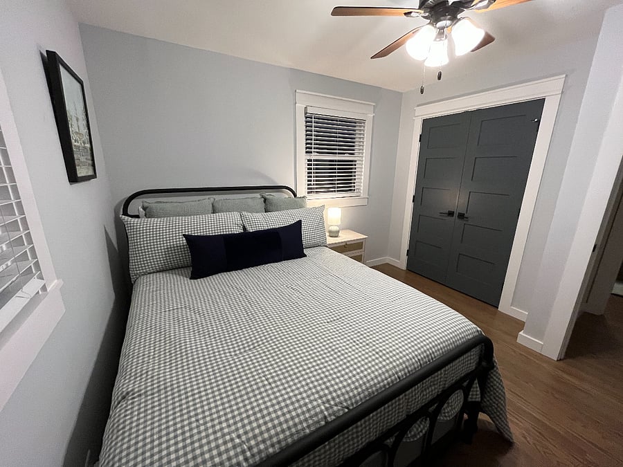 South Guest Room with queen bed