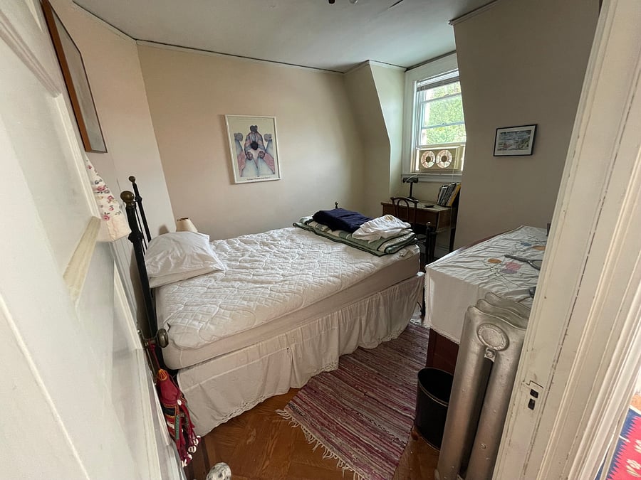 Second bedroom, third floor