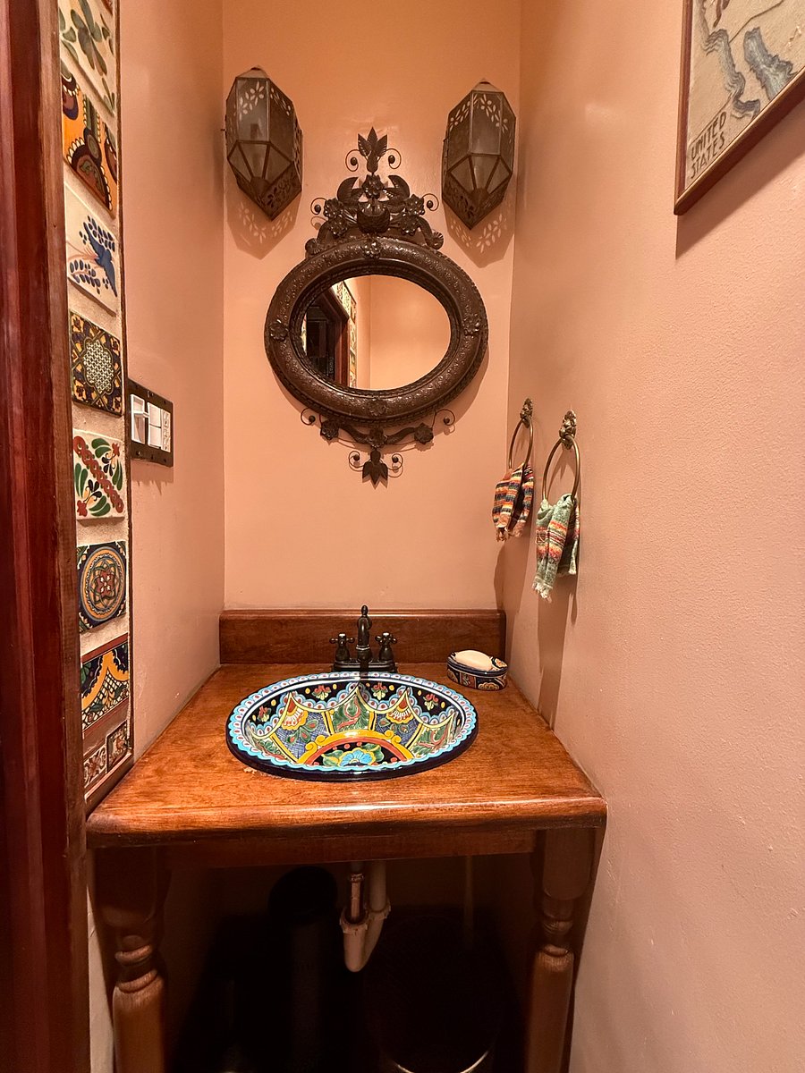 Powder room