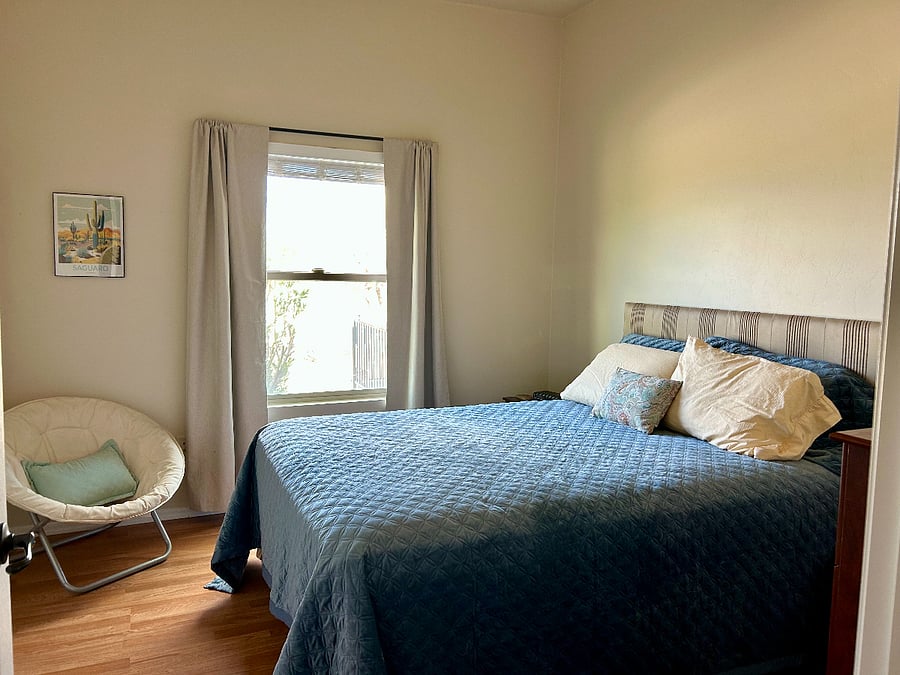 2nd bedroom