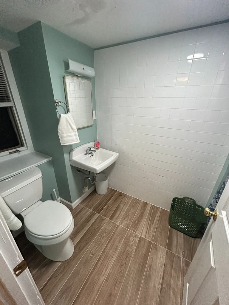 First Floor Bathrrom