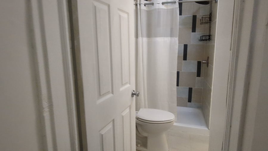 Jack-n-Jill bathroom shared with one other guest (when booked). A private-bath when we have no additional visitors!