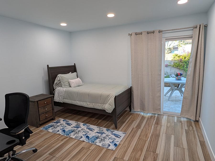 Guest bedroom 1 with Twin bed and desk