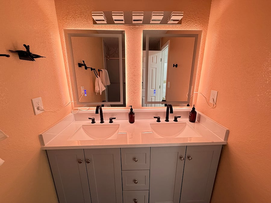 Master bed sink