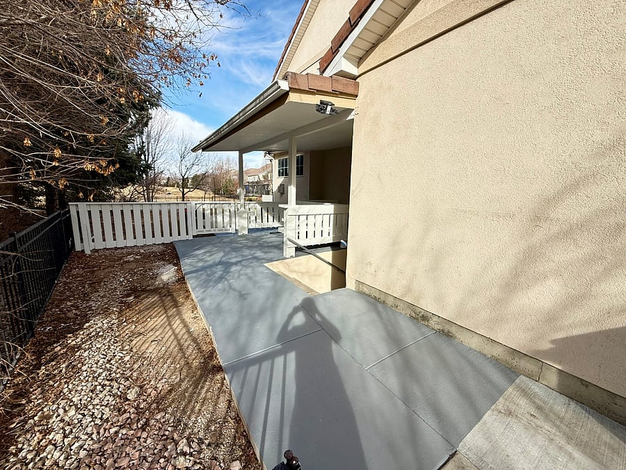 Exterior Entrance area