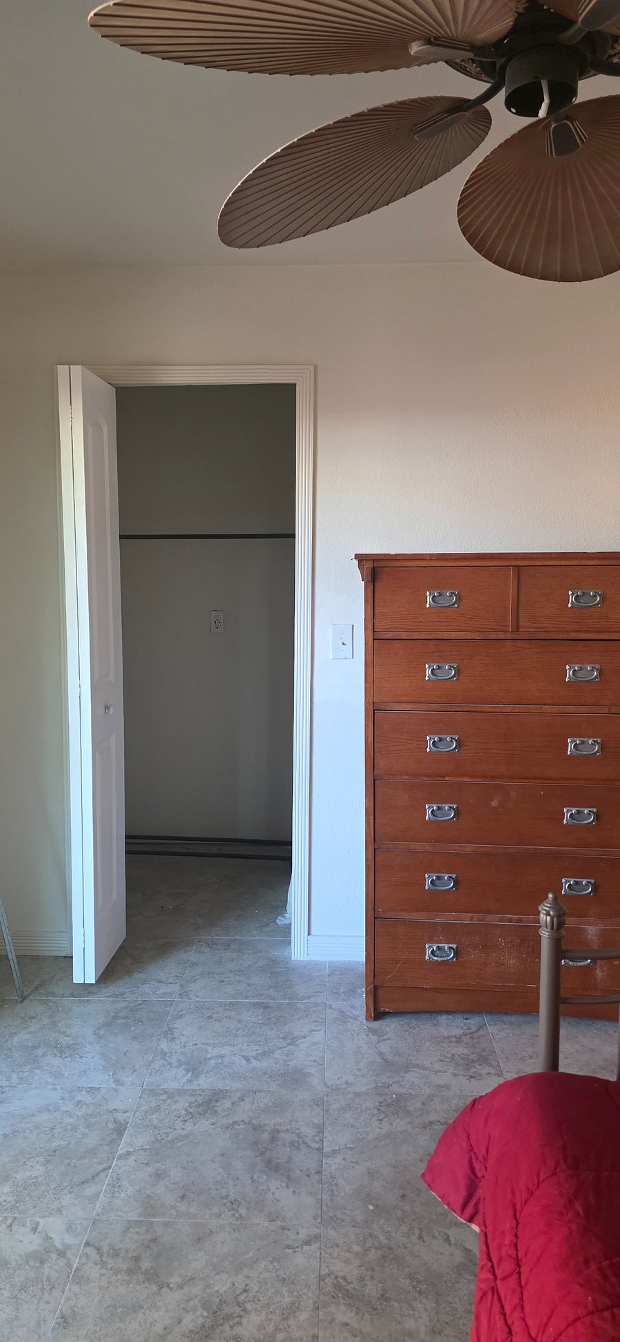 Back, big closet. Open into big back yard.